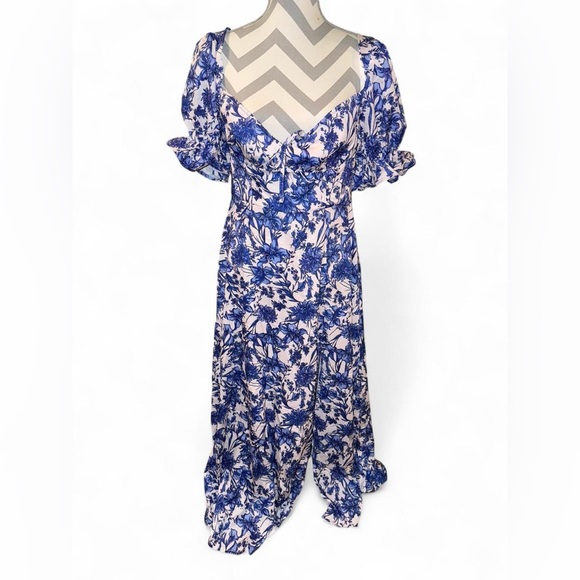 SHEIN Blue and White Floral Maxi Dress - Picture 3 of 8